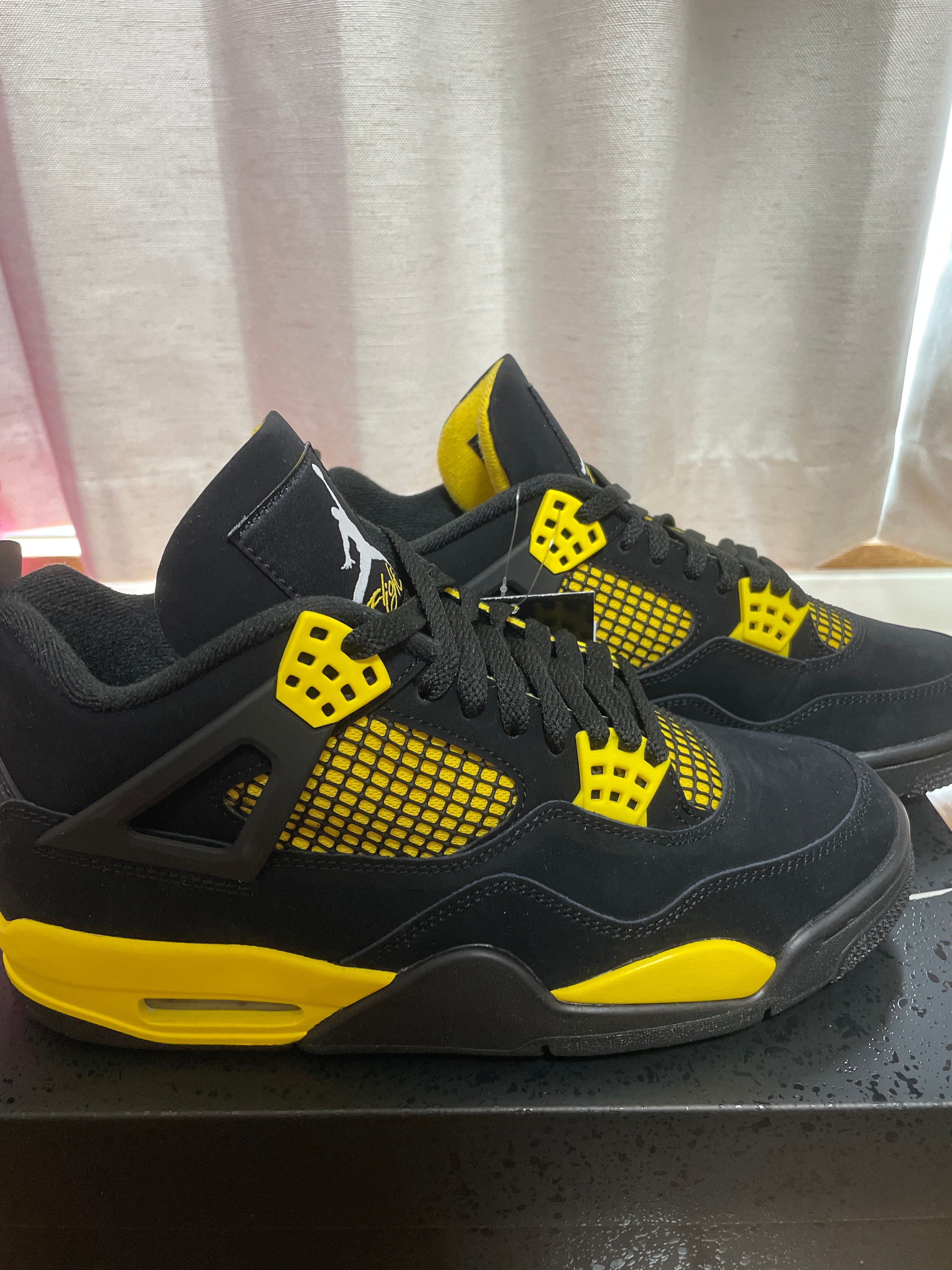 Nike Air Jordan 4 Retro "Thunder"(2023)