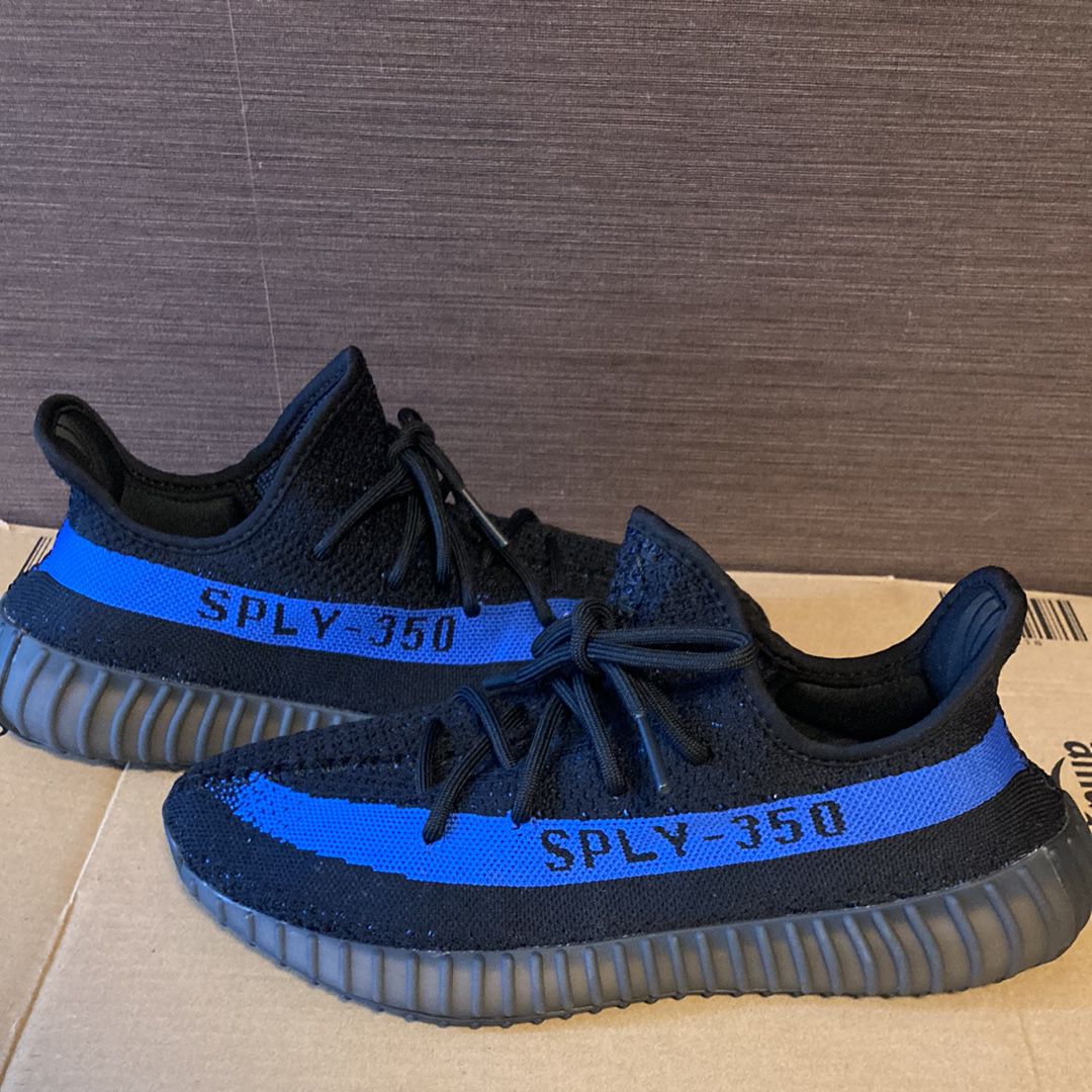 adidas YEEZY Boost 350V2 "Dazzling Blue"