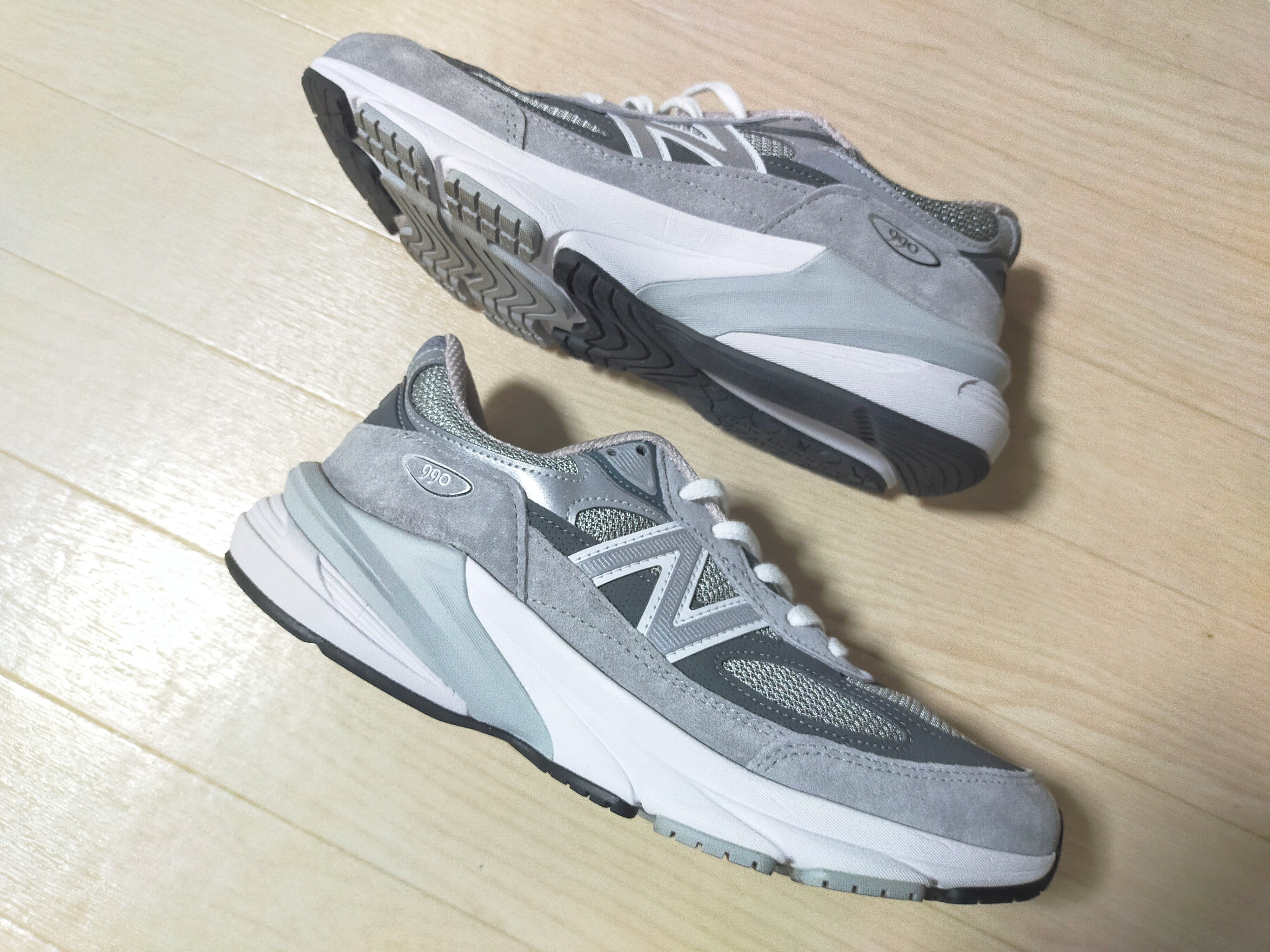 New Balance 990V6 "Gray" (Heel Logo NB)
