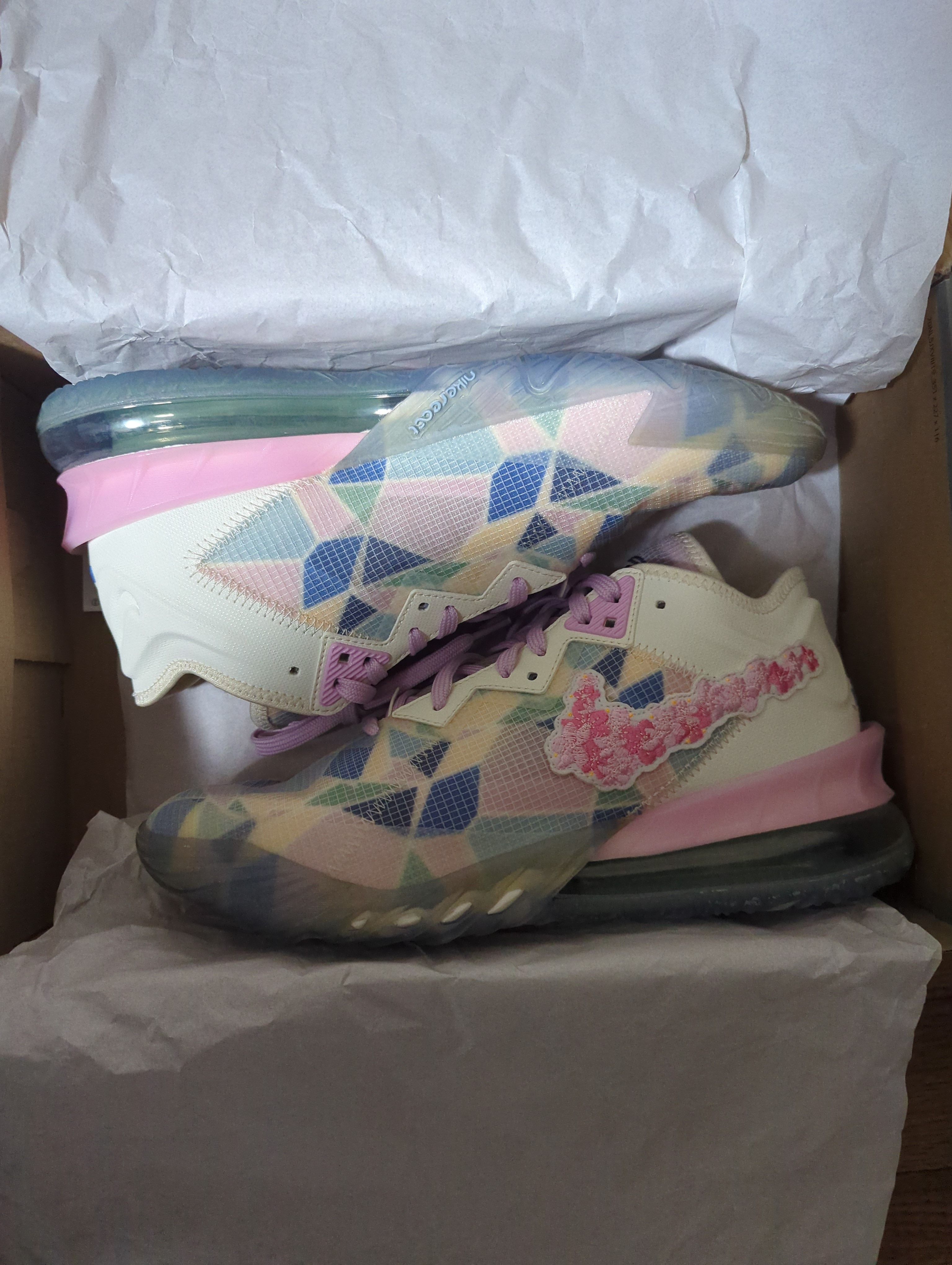 atmos × Nike LeBron 18 Low "Cherry Blossom"