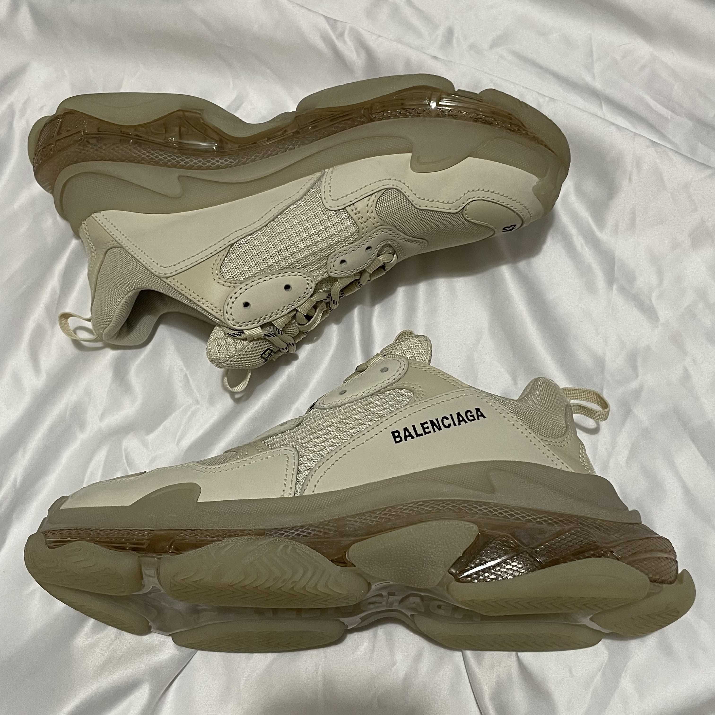 BALENCIAGA Triple S "Black/Red"