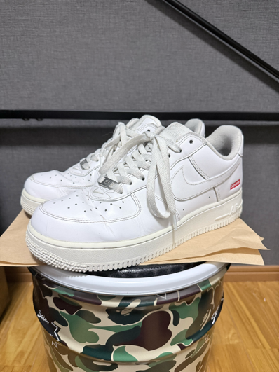 Supreme × Nike Air Force 1 Low "White"