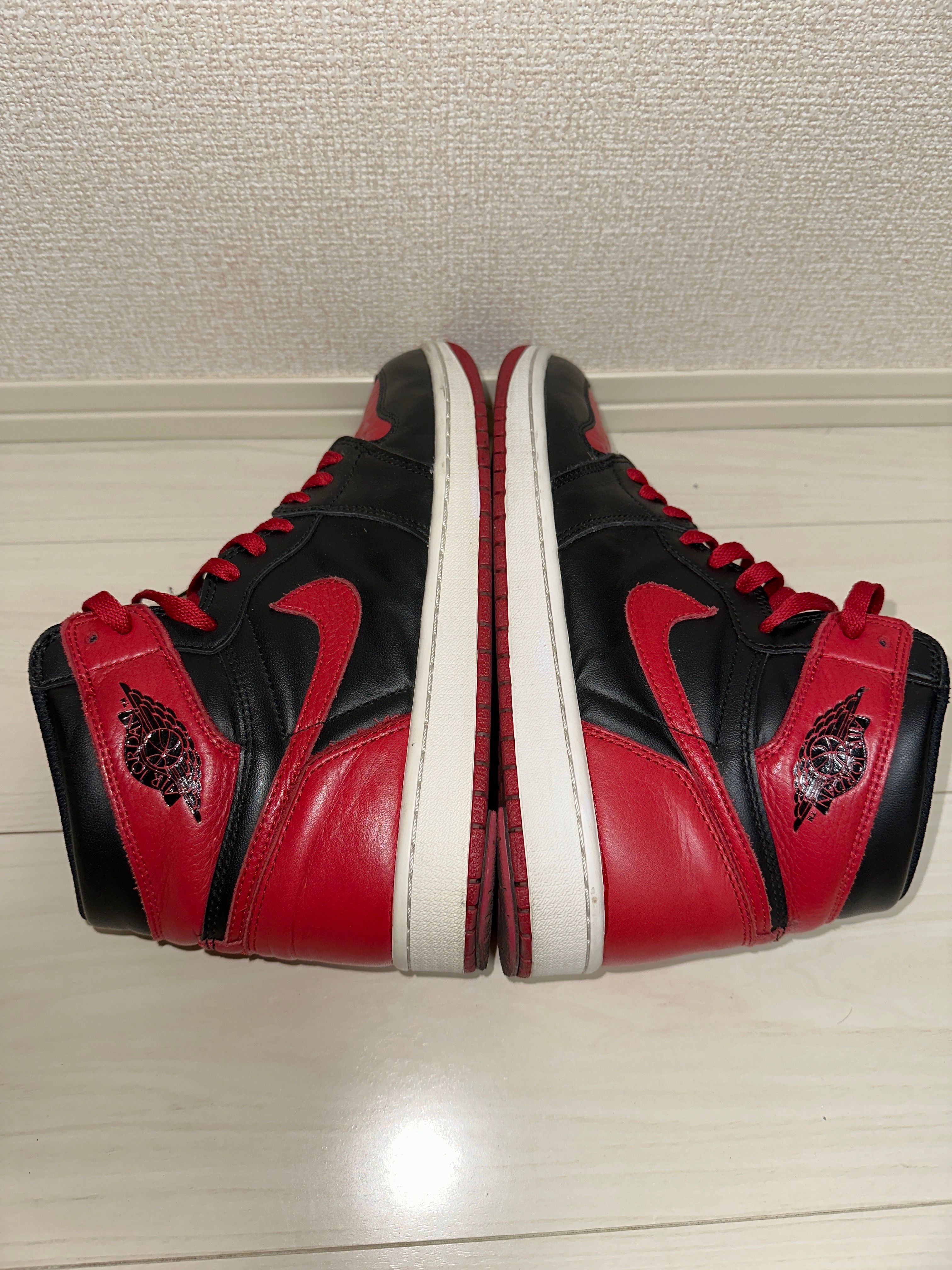 Nike Air Jordan 1 Retro High OG "Bred/Banned" (2016)