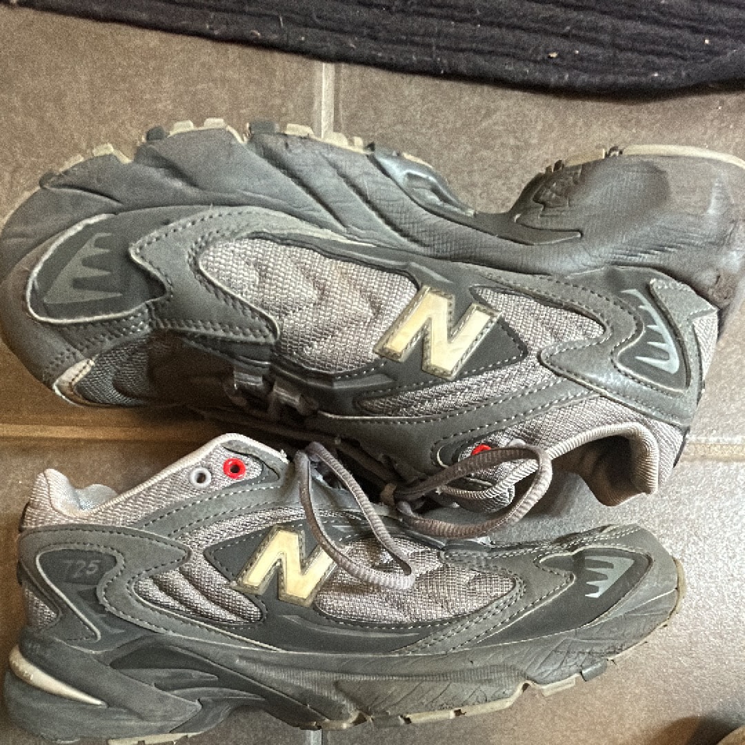 New Balance ML725C "DARK GREY"