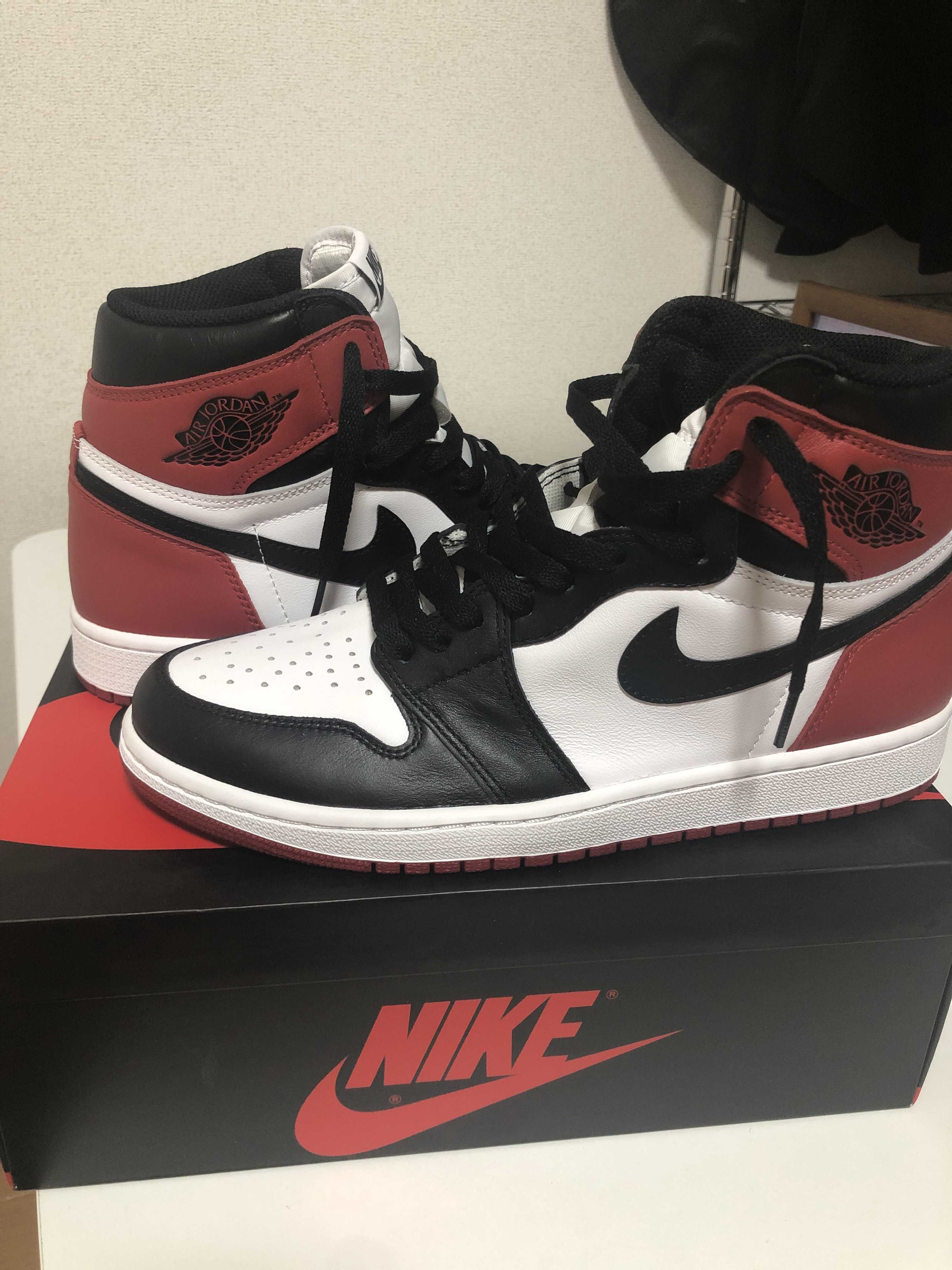 Nike Air Jordan 1 Retro High OG "Black Toe"(2016)