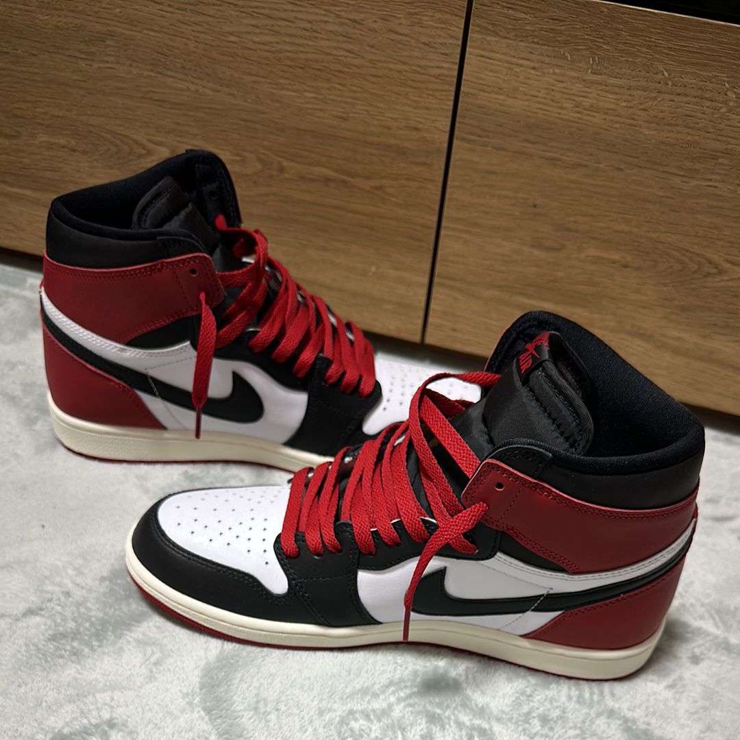 Nike Air Jordan 1 Retro High OG "Black Toe Reimagined"