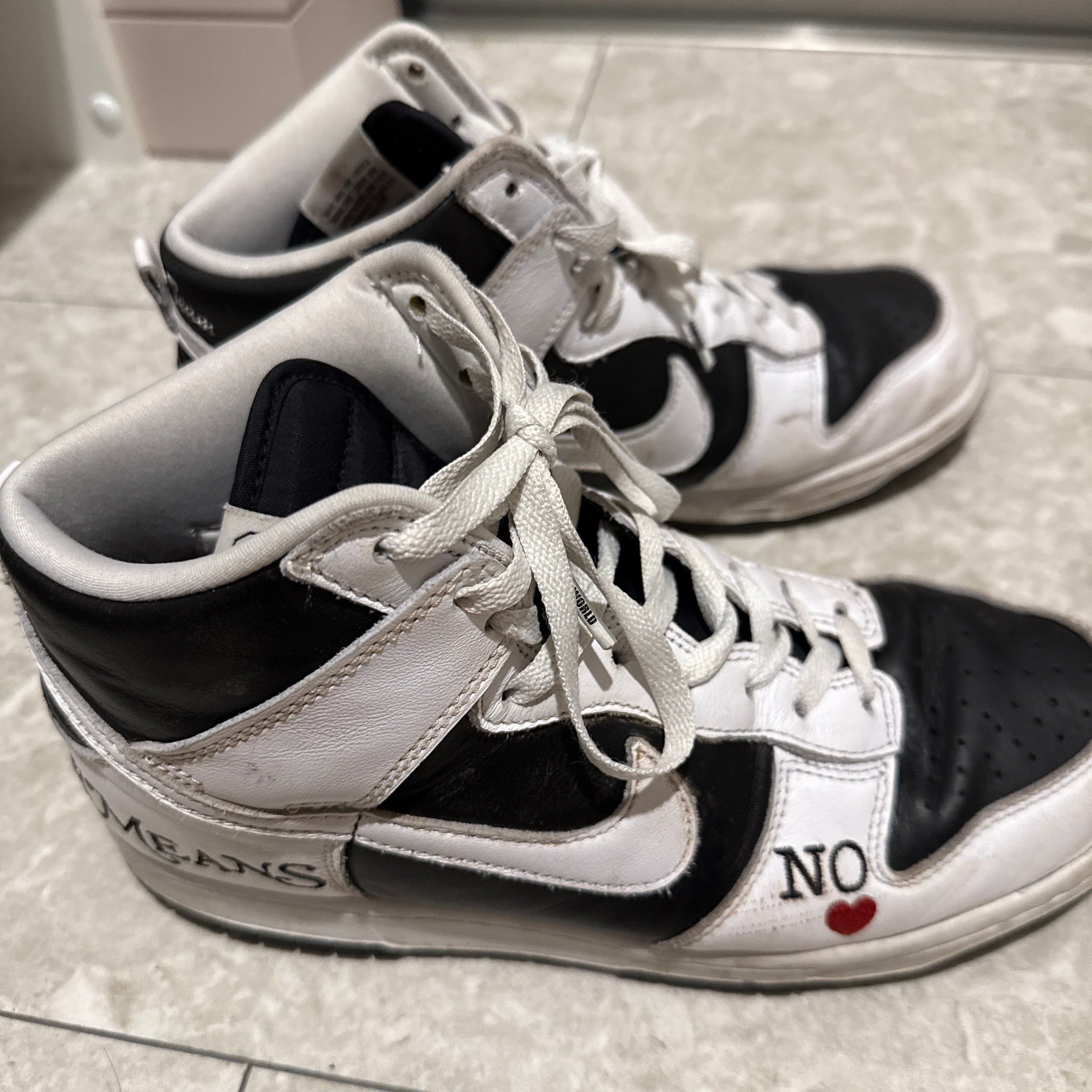 Supreme × Nike SB Dunk High By Any Means "White Black"