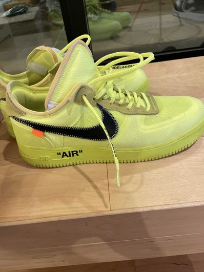 Off-White × Nike Air Force 1 Low "Volt"
