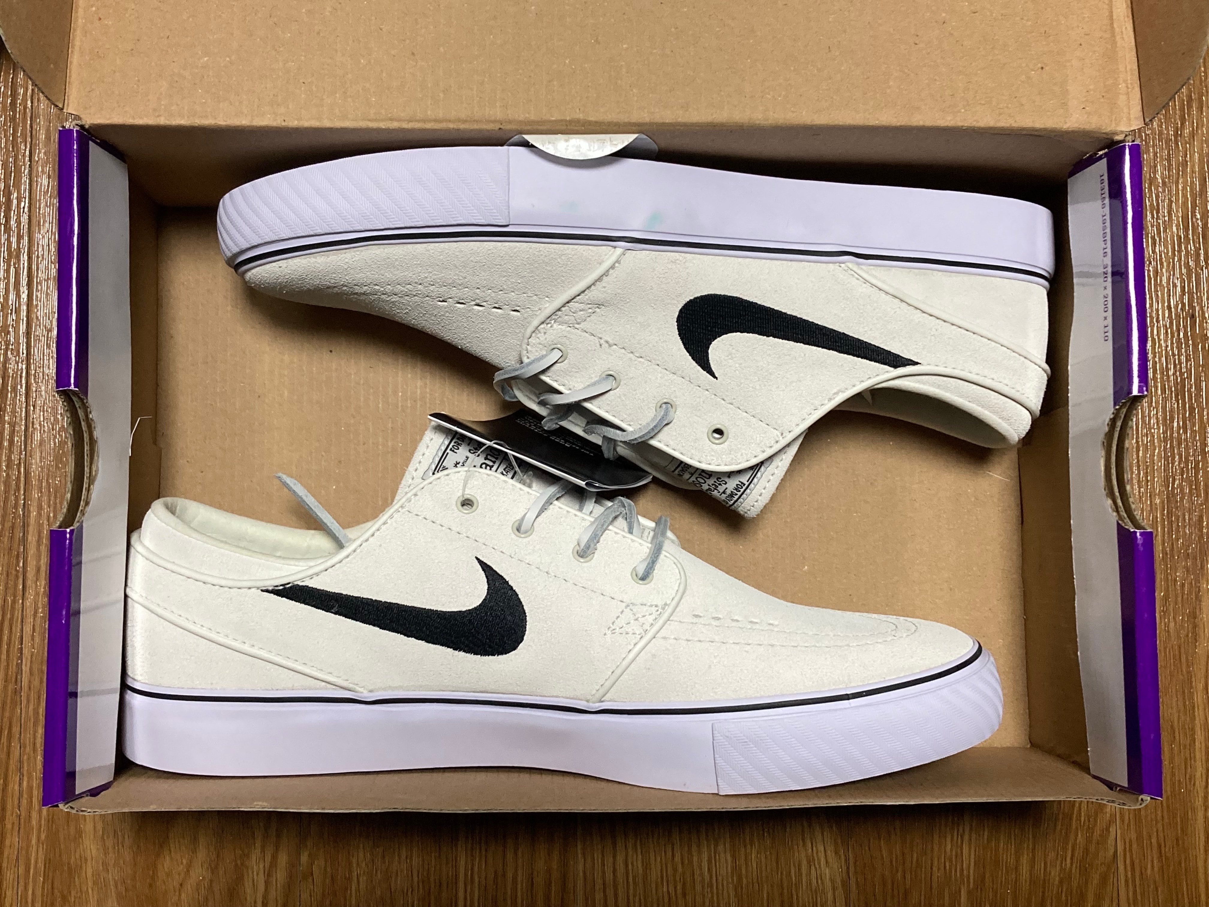 ナイキ SB ズーム ジャノスキー OG+ "サミットホワイト/ホワイト/ブラック"