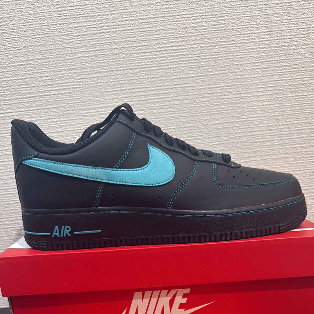 Nike Air Force 1 Low "Black Tiffany"
