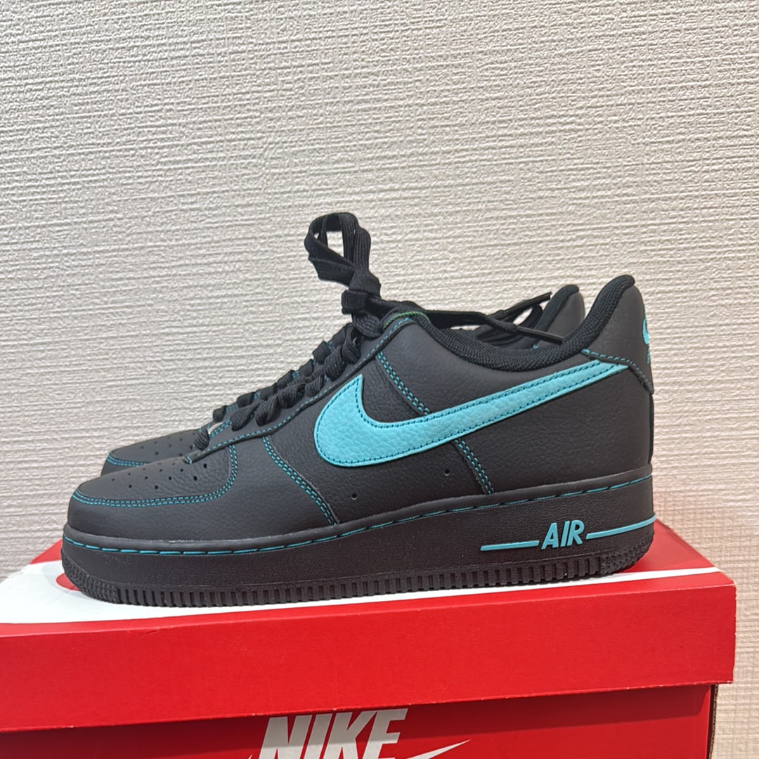 Nike Air Force 1 Low "Black Tiffany"