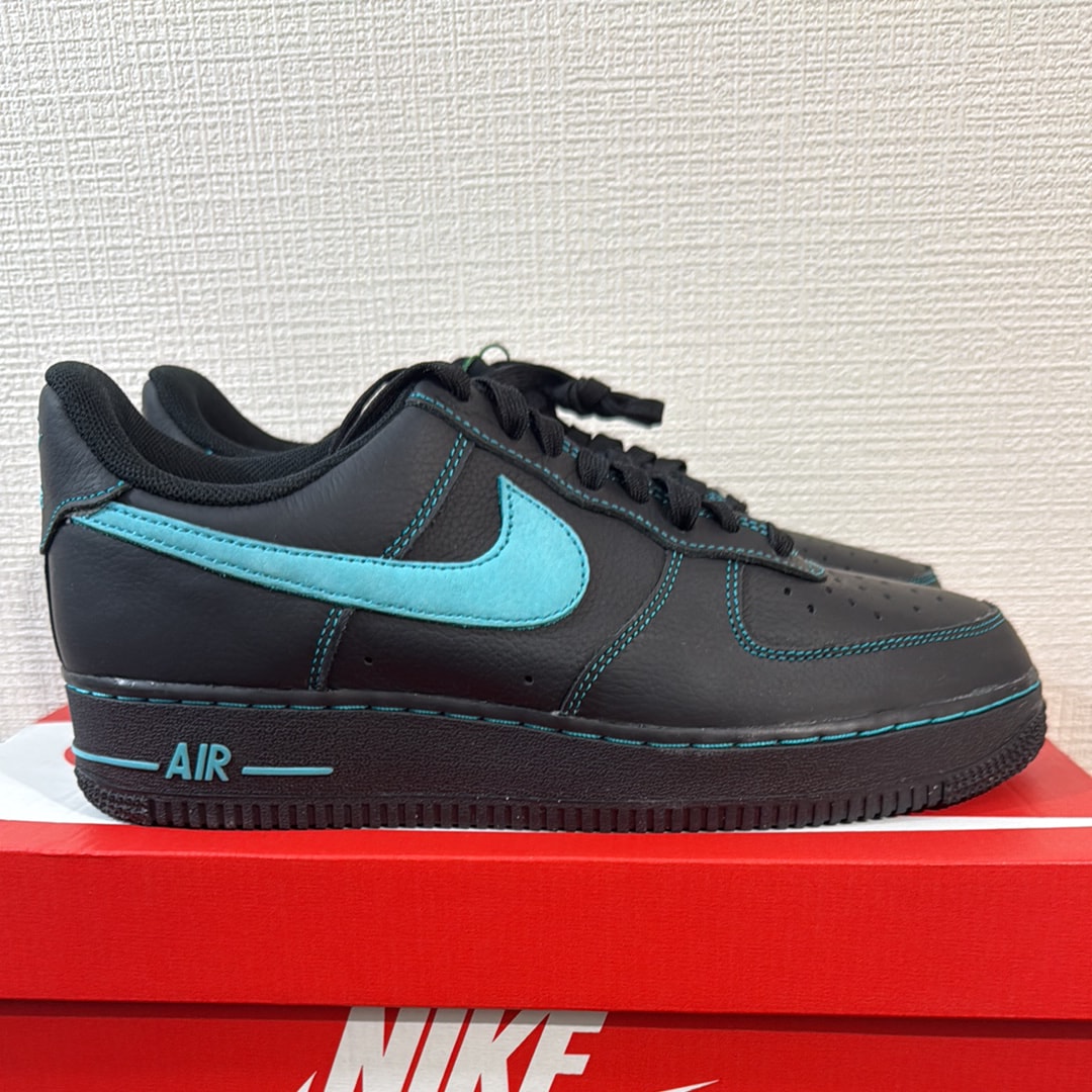 Nike Air Force 1 Low "Black Tiffany"