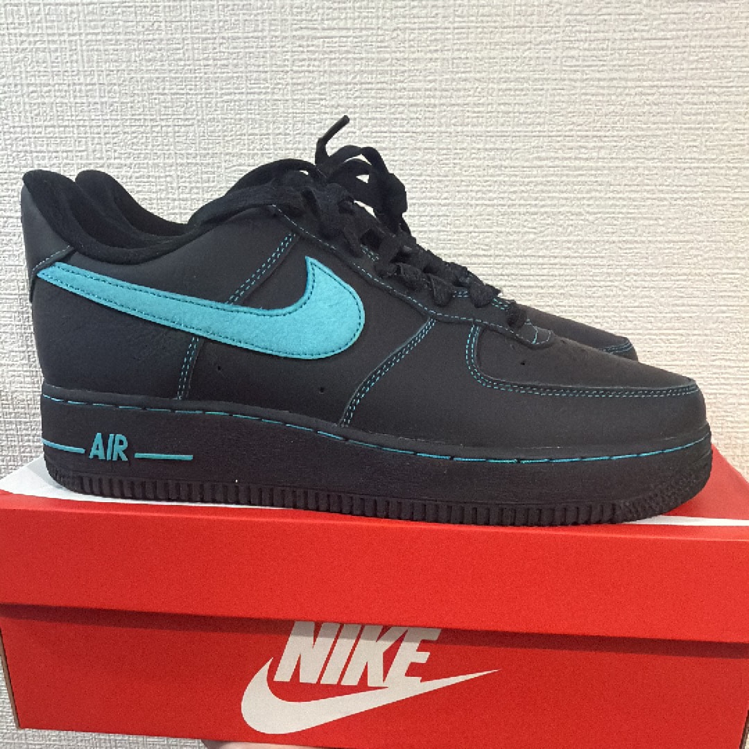 Nike Air Force 1 Low "Black Tiffany"