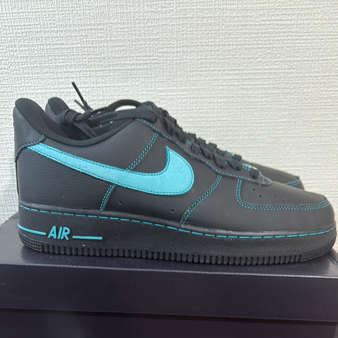 Nike Air Force 1 Low "Black Tiffany"