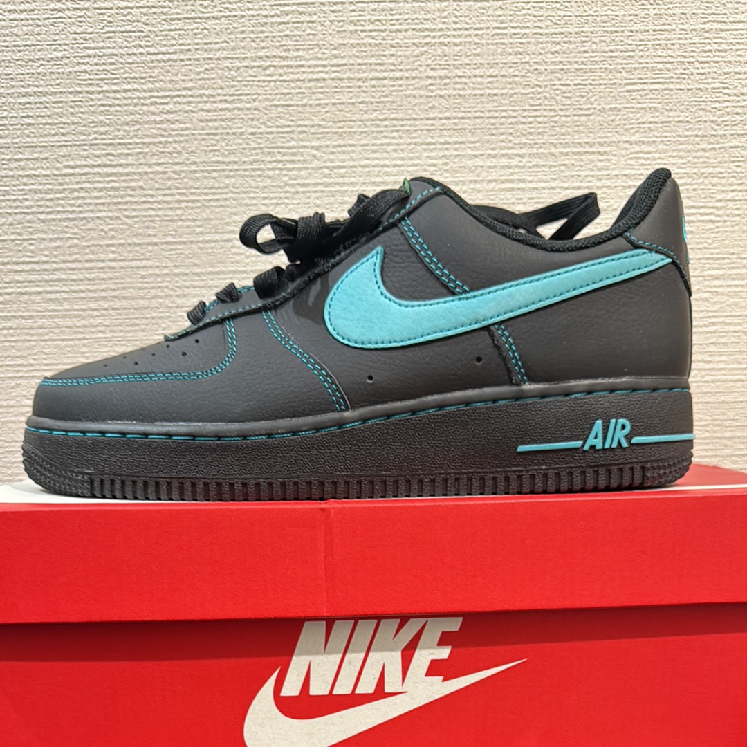 Nike Air Force 1 Low "Black Tiffany"