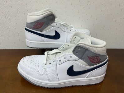 Nike Air Jordan 1 Mid "Paris"