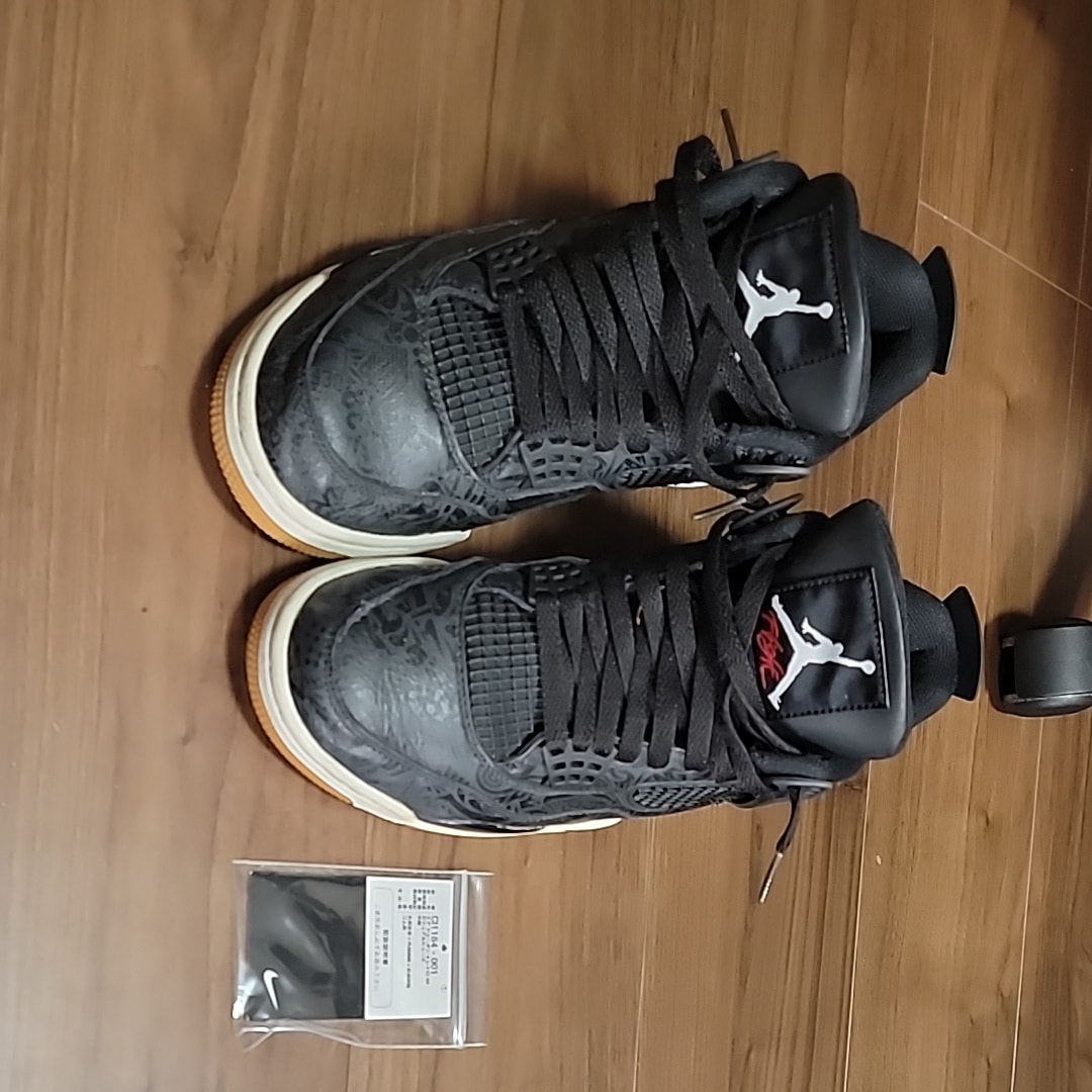 Nike Air Jordan 4 Retro "Laser Black/Gum"