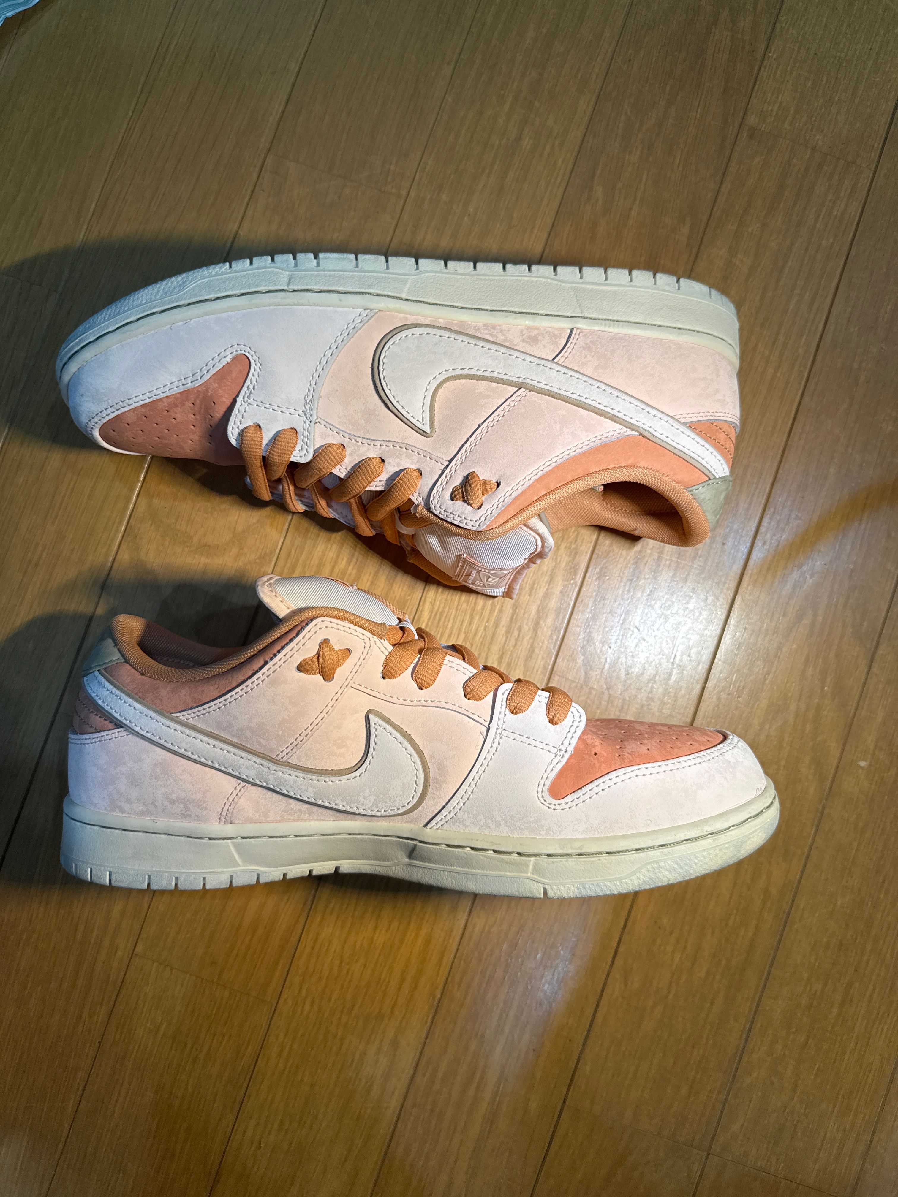 Nike SB Dunk Low Pro PRM "Crimson Tint and Amber Brown/Trocadero Gardens"