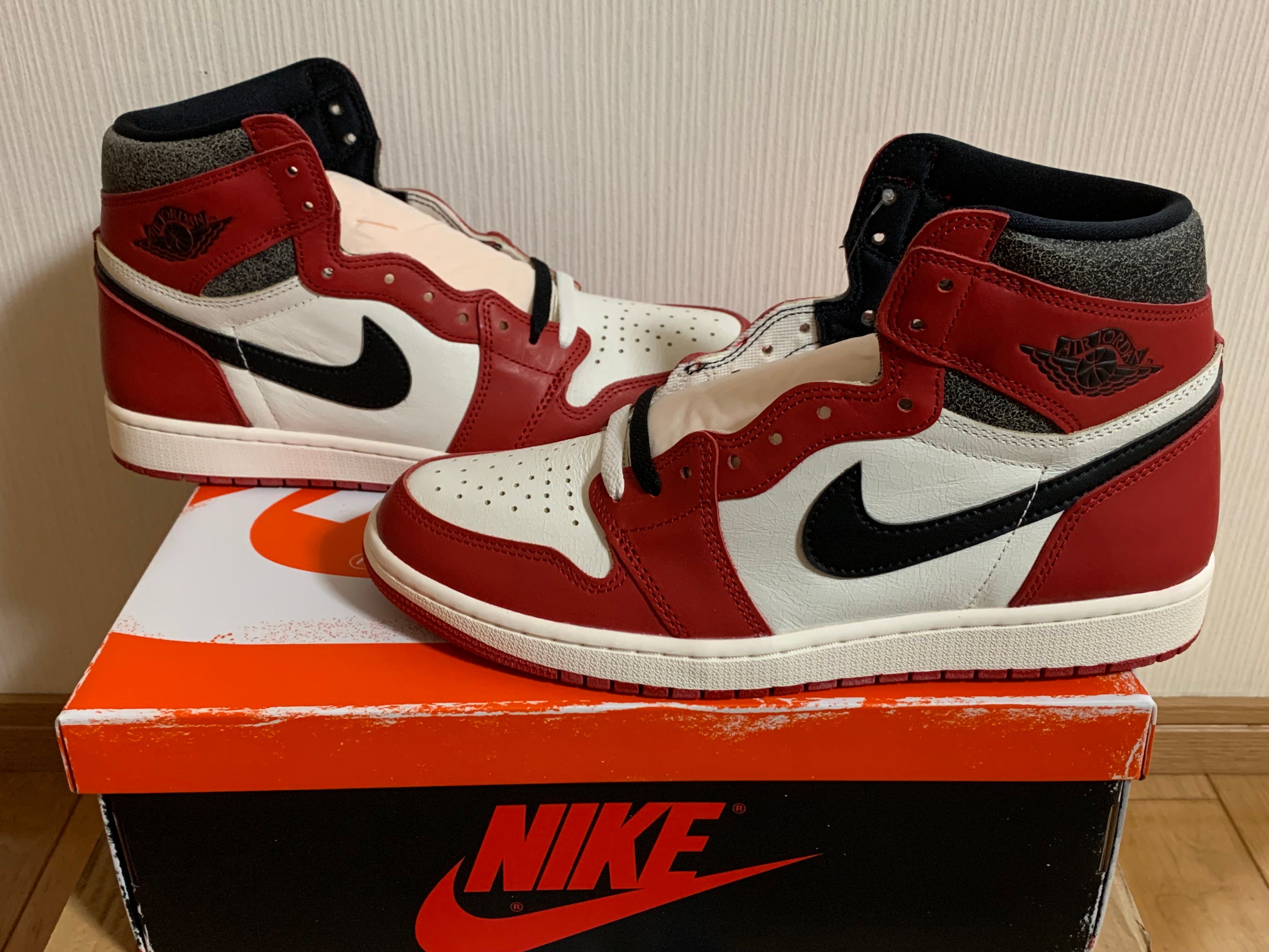 Nike Air Jordan 1 High OG "Lost & Found/Chicago"