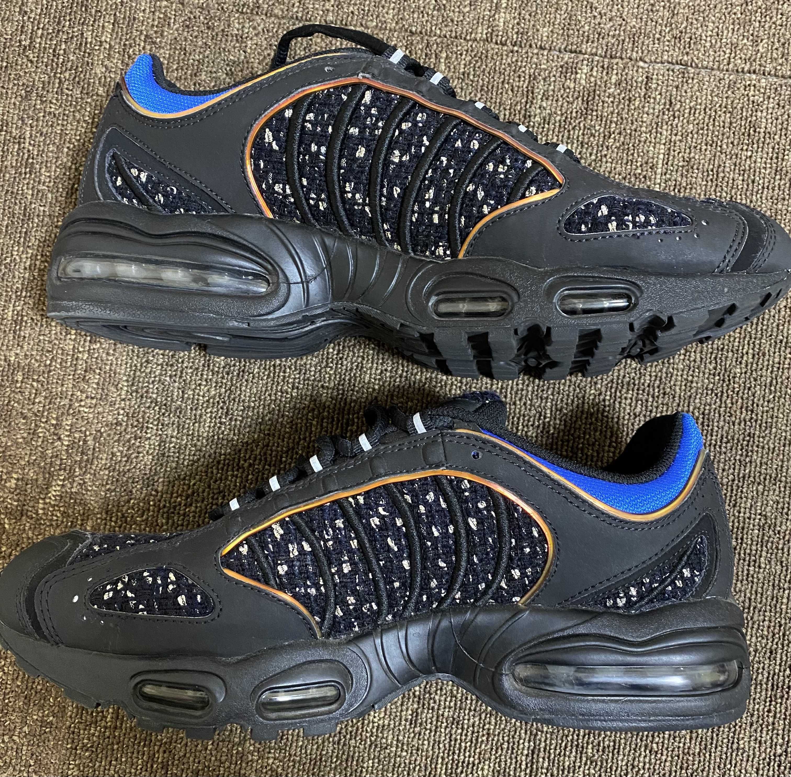 Supreme × Nike Air Max Tailwind 4 "Black"