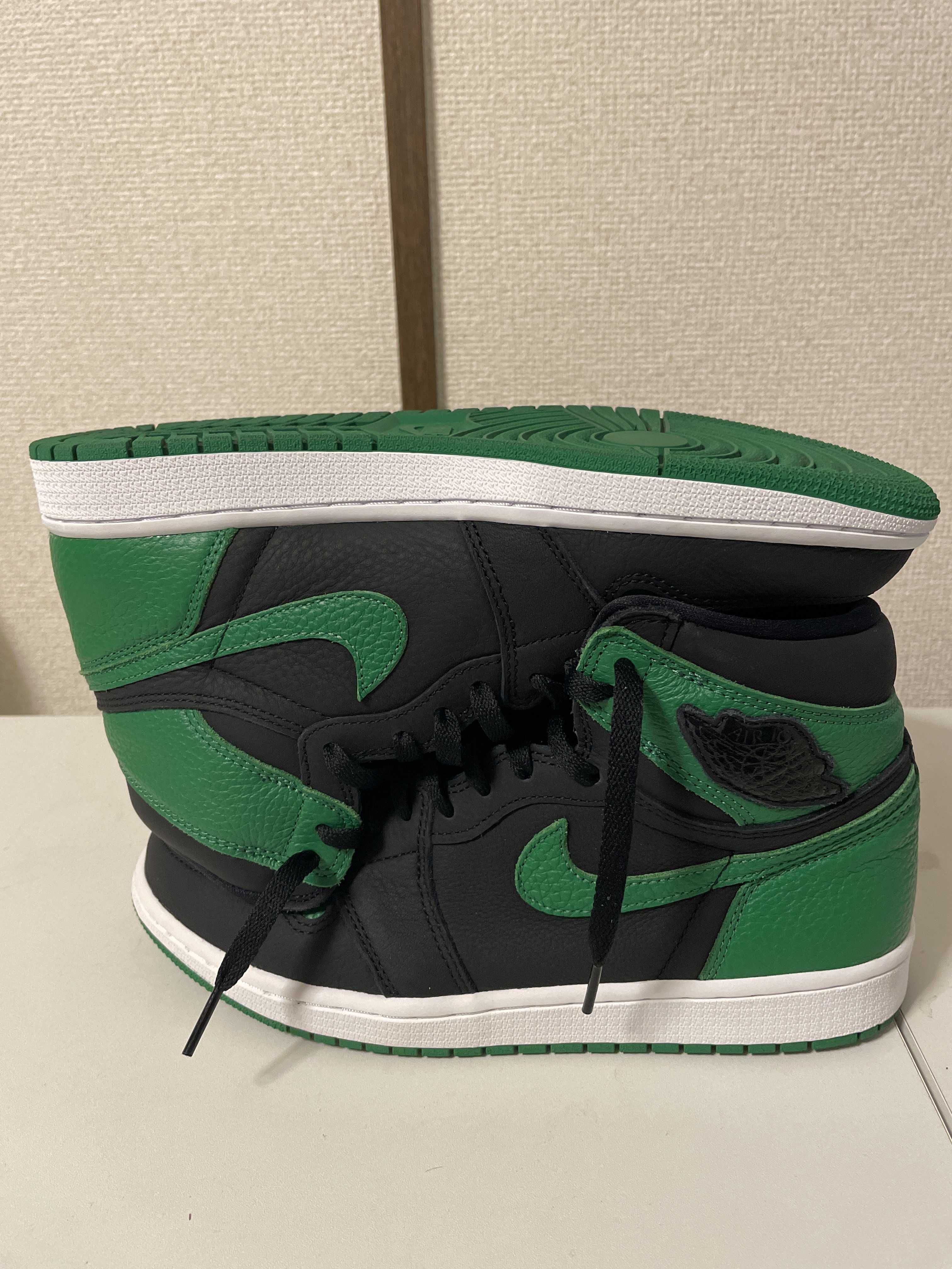 Nike Air Jordan 1 Retro High OG "Black/Pine Green" (2020)      