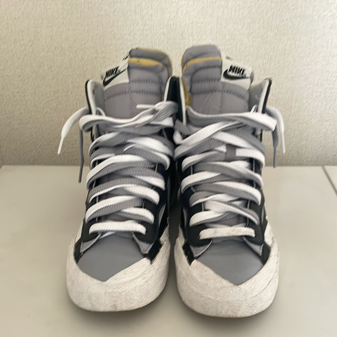 sacai × NIKE BLAZER MID "BLACK/WOLF GREY/WHITE"