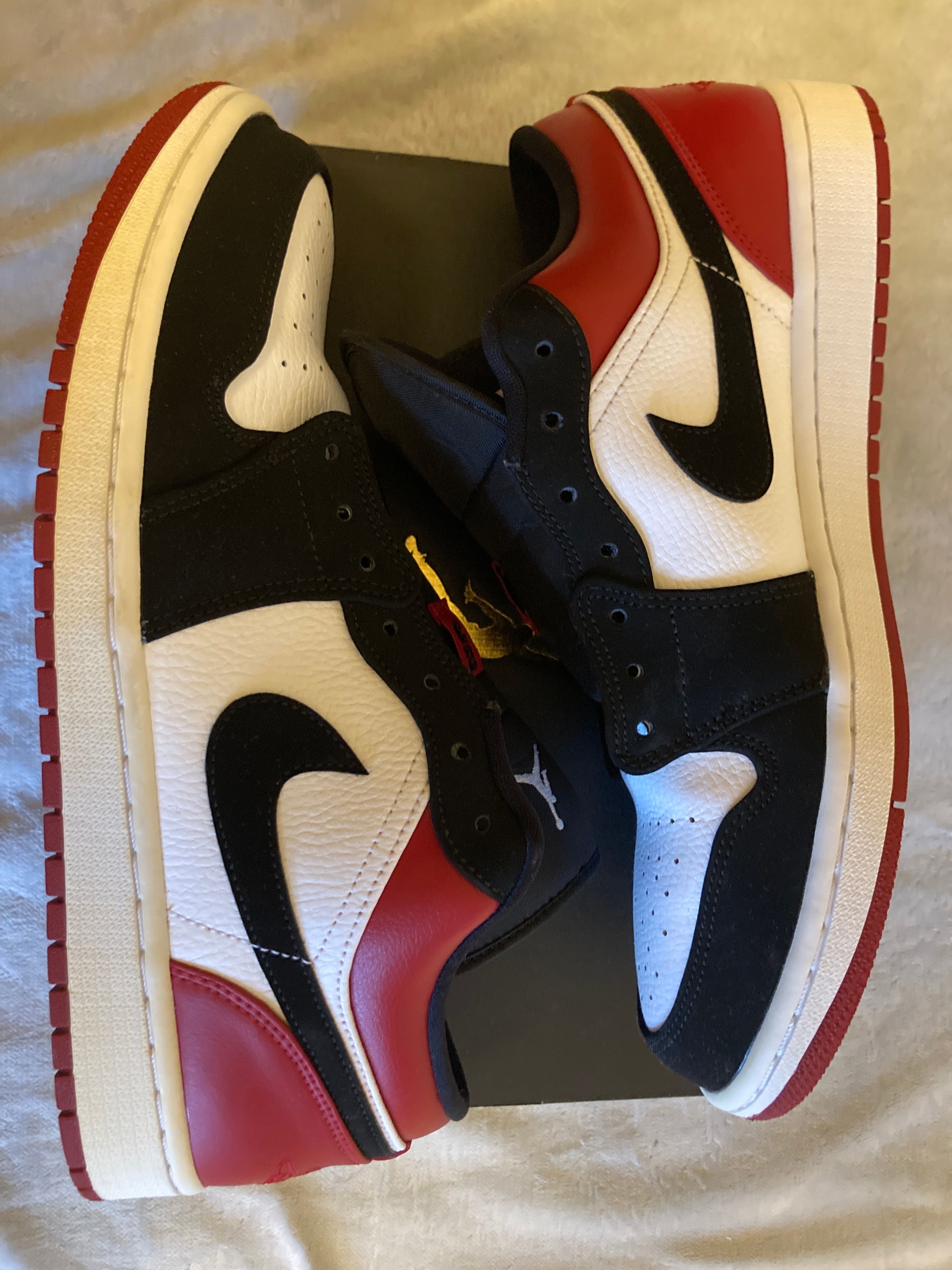 Nike Air Jordan 1 Low "Black Toe"