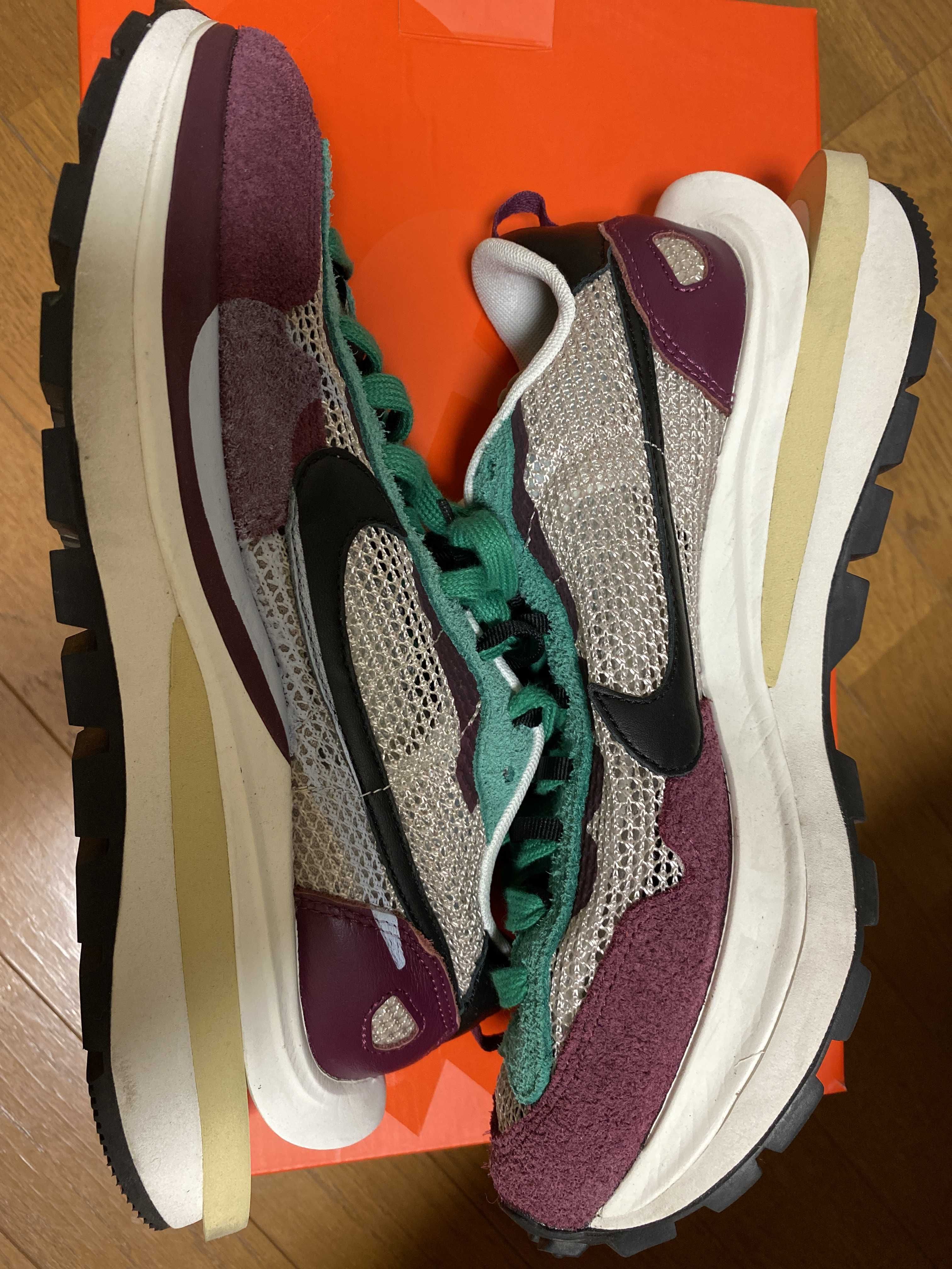 sacai × Nike Vapor Waffle "String/Red/Green"