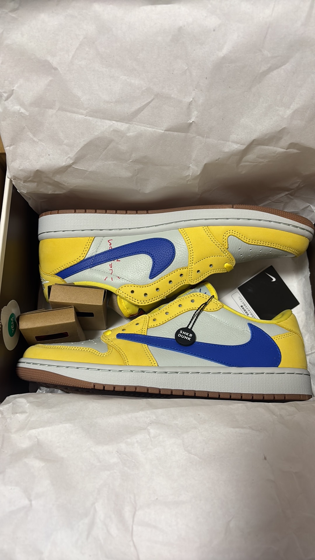 Travis Scott × Nike Women's Air Jordan 1 Retro Low OG "Canary"