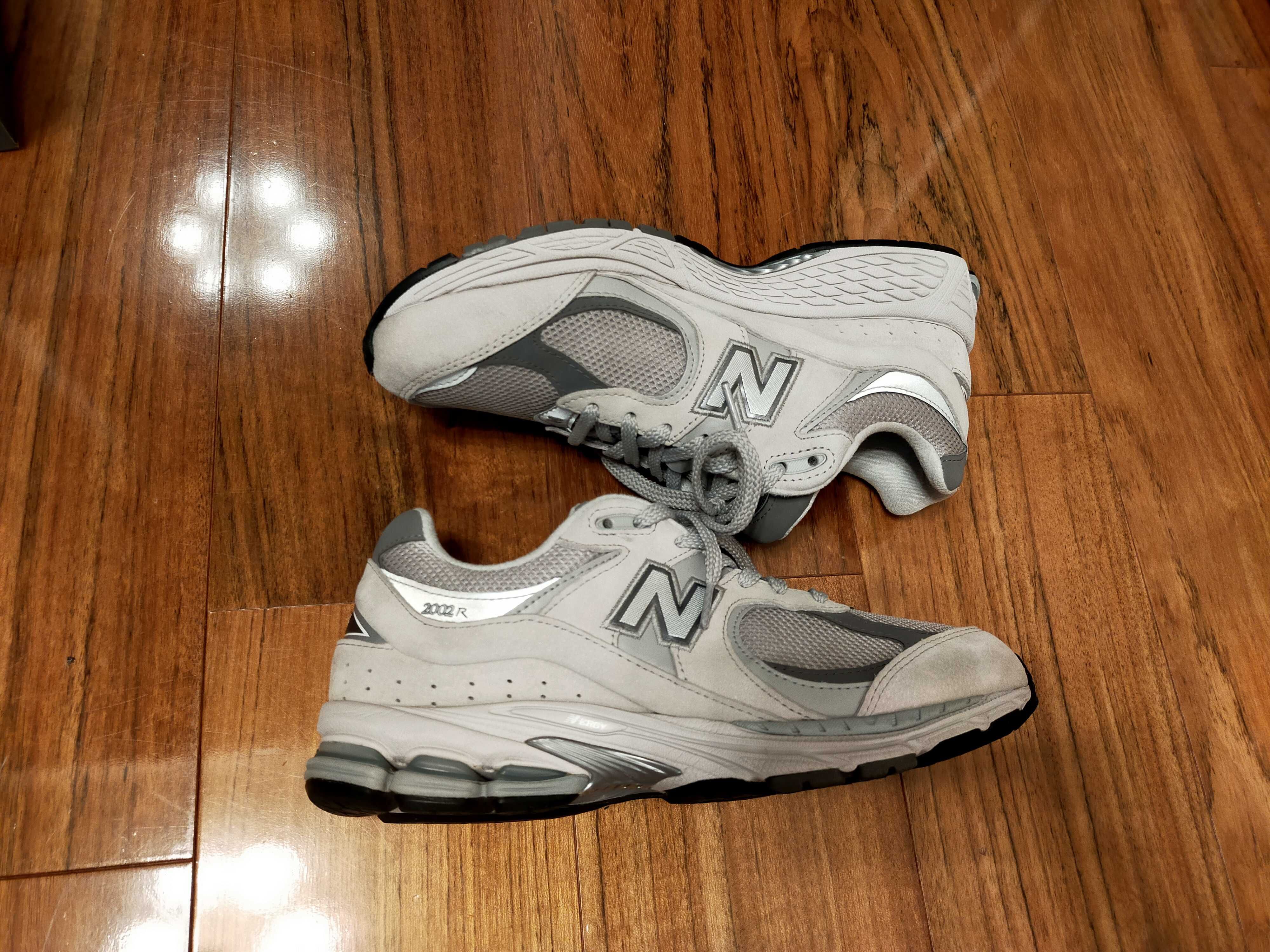 New Balance 2002R "Gray"