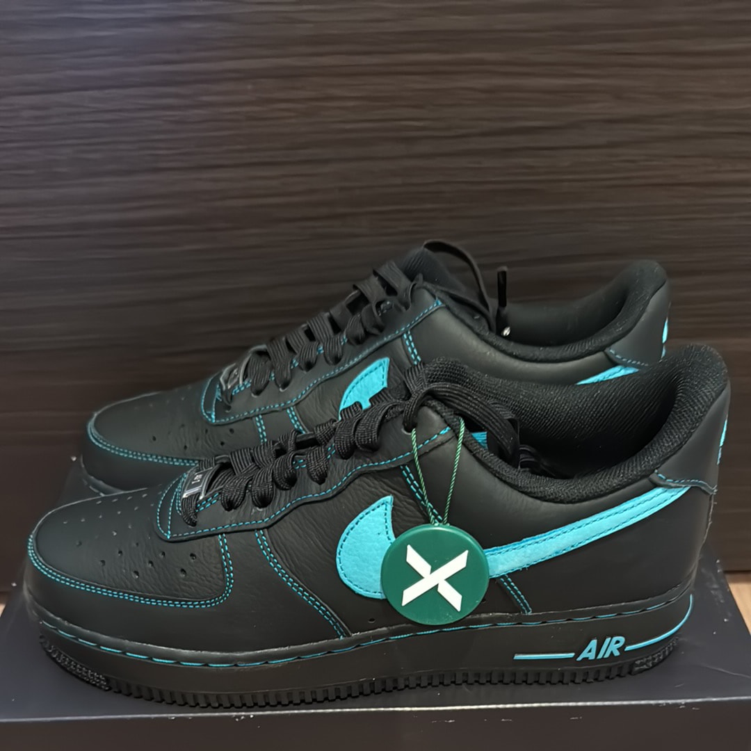 Nike Air Force 1 Low "Black Tiffany"