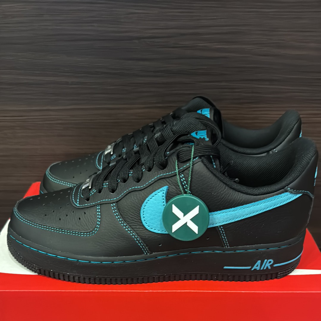 Nike Air Force 1 Low "Black Tiffany"