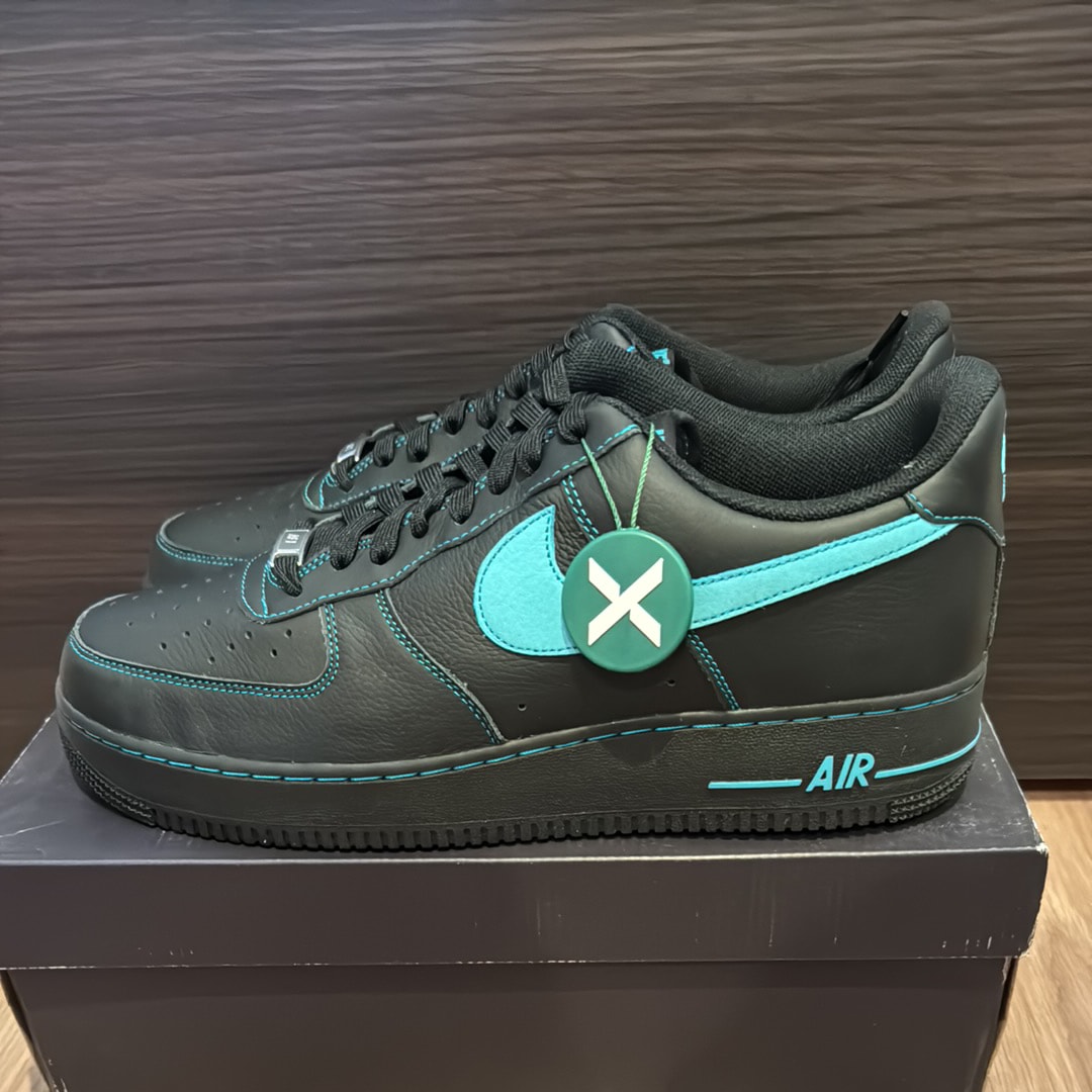 Nike Air Force 1 Low "Black Tiffany"