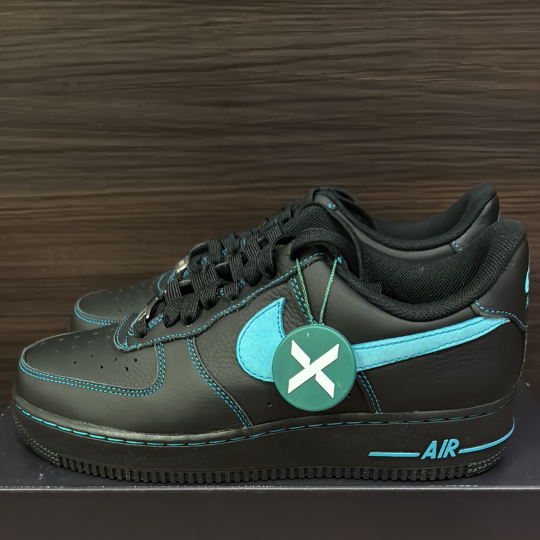 Nike Air Force 1 Low "Black Tiffany"