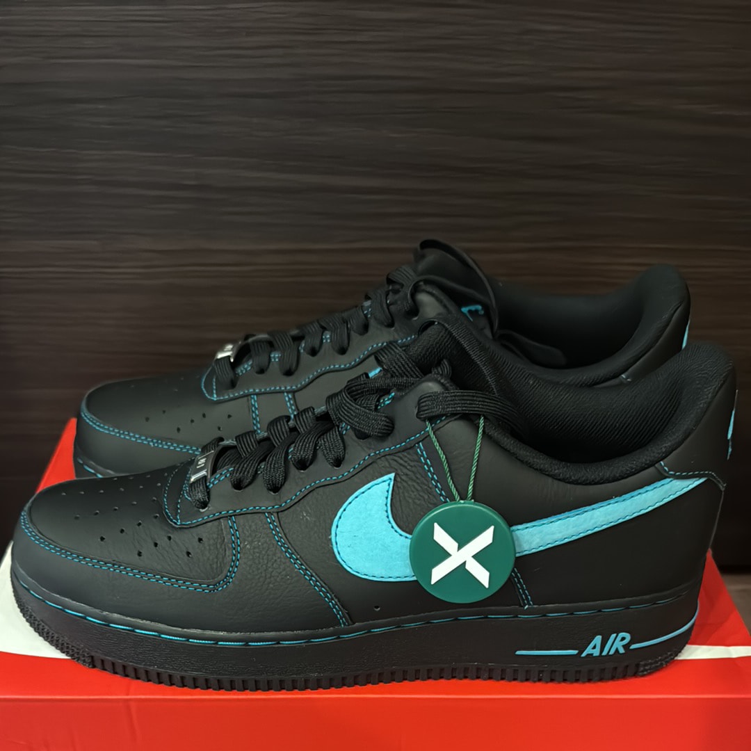 Nike Air Force 1 Low "Black Tiffany"