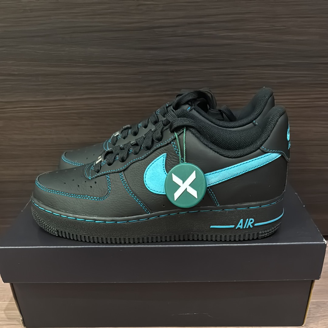 ナイキ エアフォース1 ロー "ブラックティファニー"