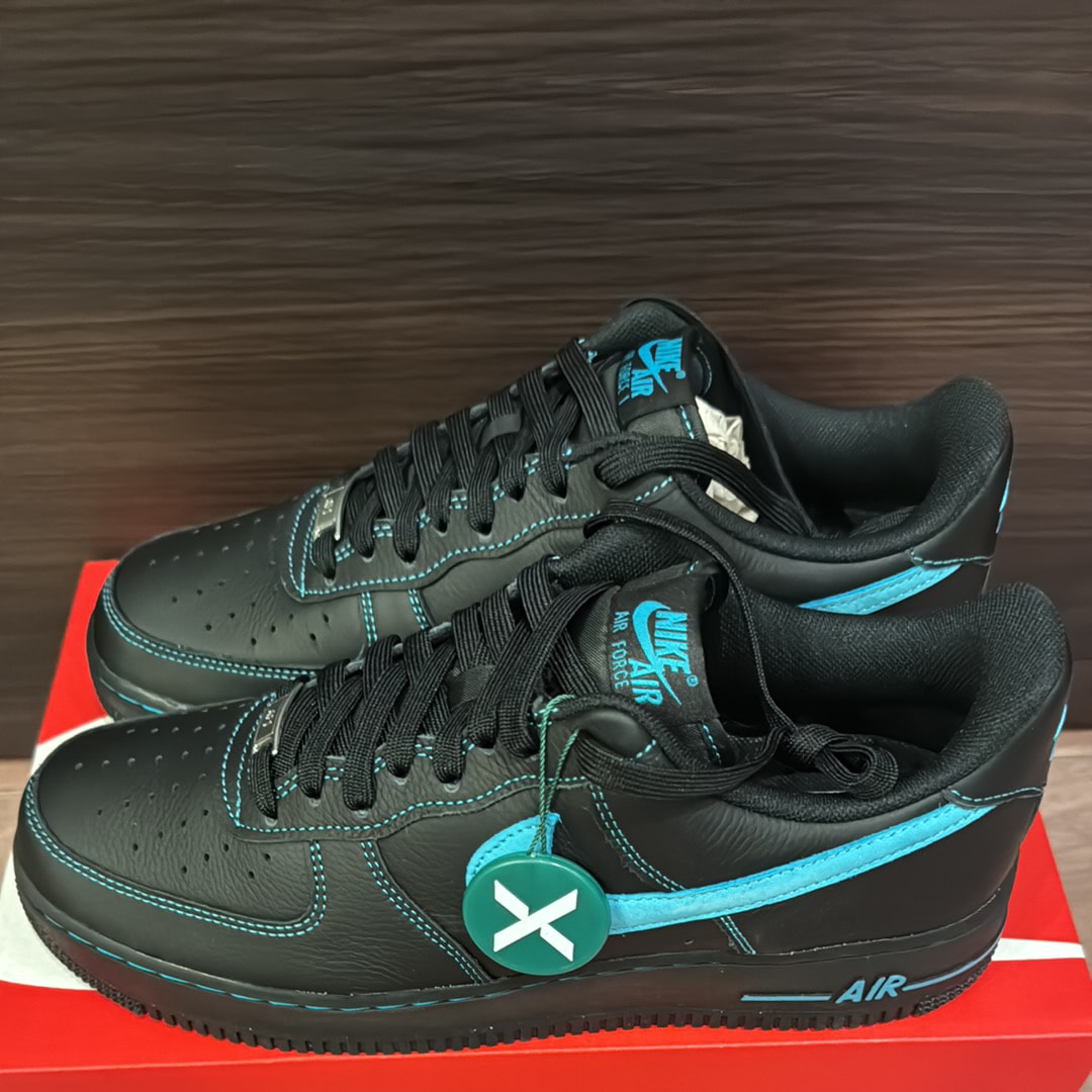 Nike Air Force 1 Low "Black Tiffany"