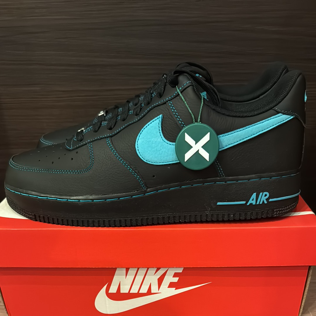 Nike Air Force 1 Low "Black Tiffany"