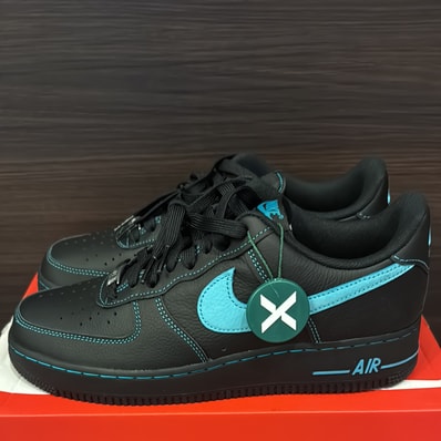 Nike Air Force 1 Low "Black Tiffany"