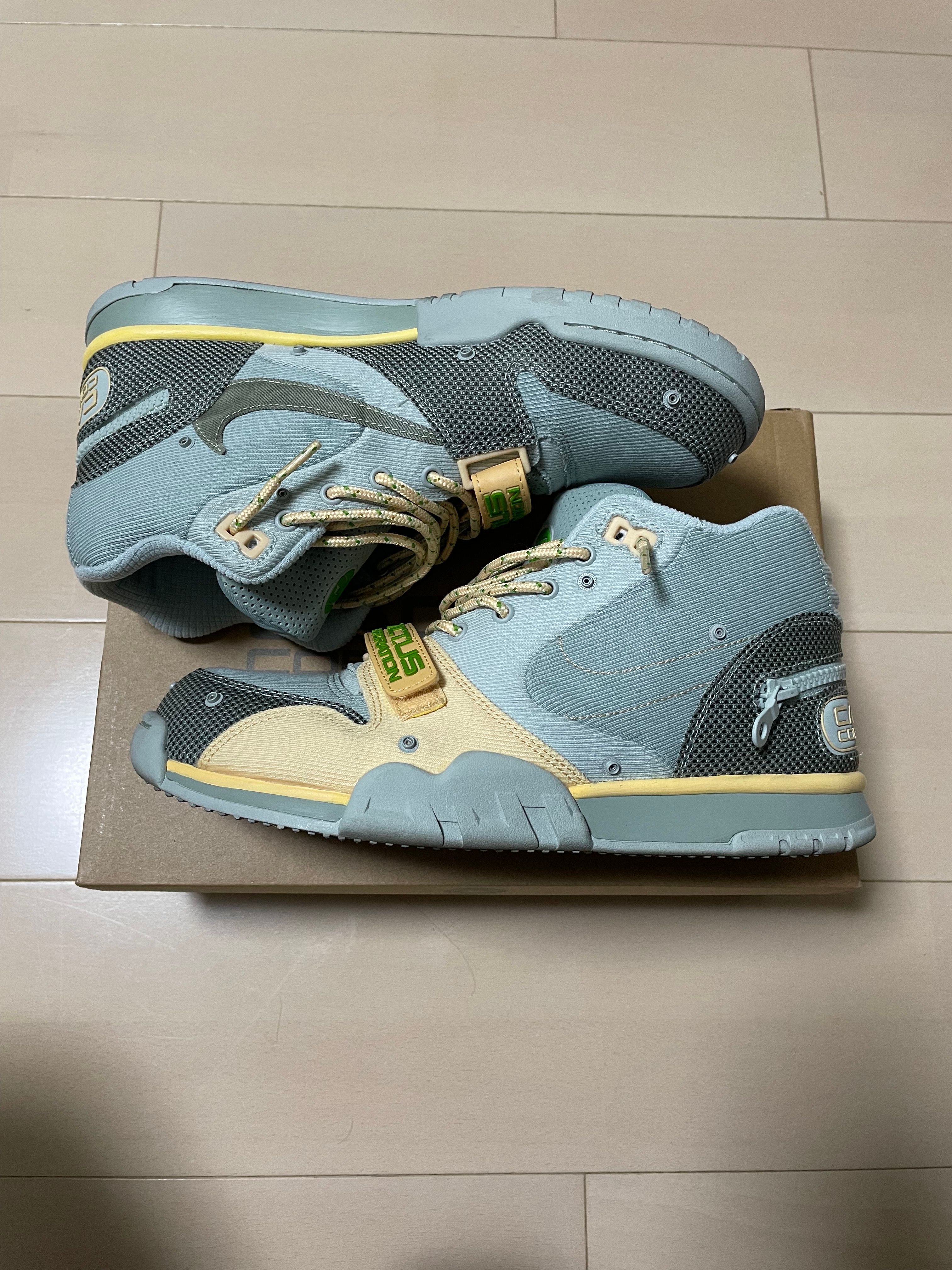 Travis Scott × Nike Air Trainer 1 SP "Grey Haze and Dusty Sage"