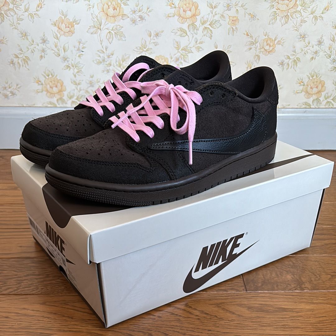 Travis Scott × Nike Air Jordan 1 Low OG SP "Velvet Brown and Dark Mocha"