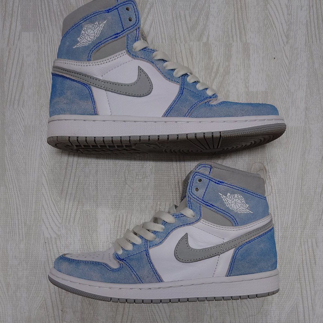 Nike Air Jordan 1 High OG "Hyper Royal"