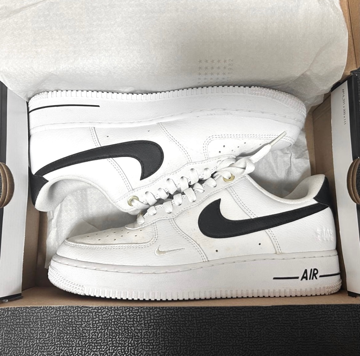 Nike Air Force 1 Low '07 LV8 40th Anniversary "Black/White-Metallic Gold"