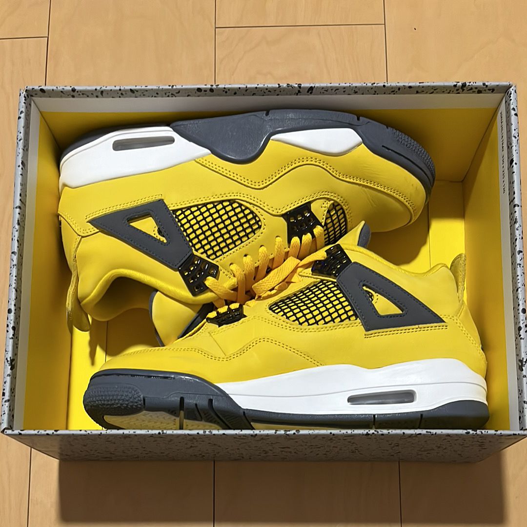 Nike Air Jordan 4 "Tour Yellow"