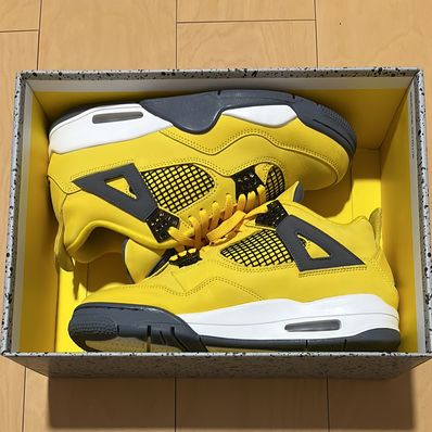 Nike Air Jordan 4 "Tour Yellow"