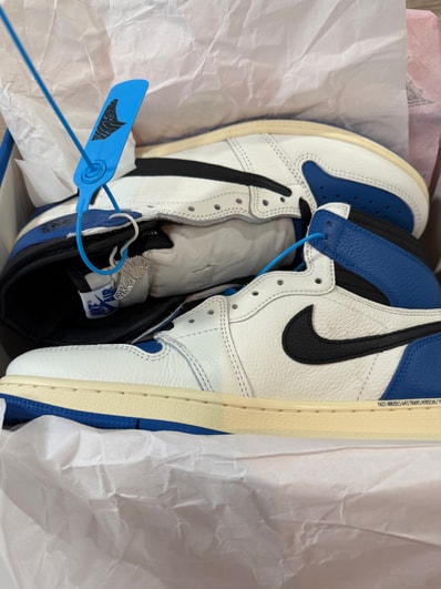 Travis Scott × fragment design × Nike Air Jordan 1 Retro High OG SP "Military Blue"