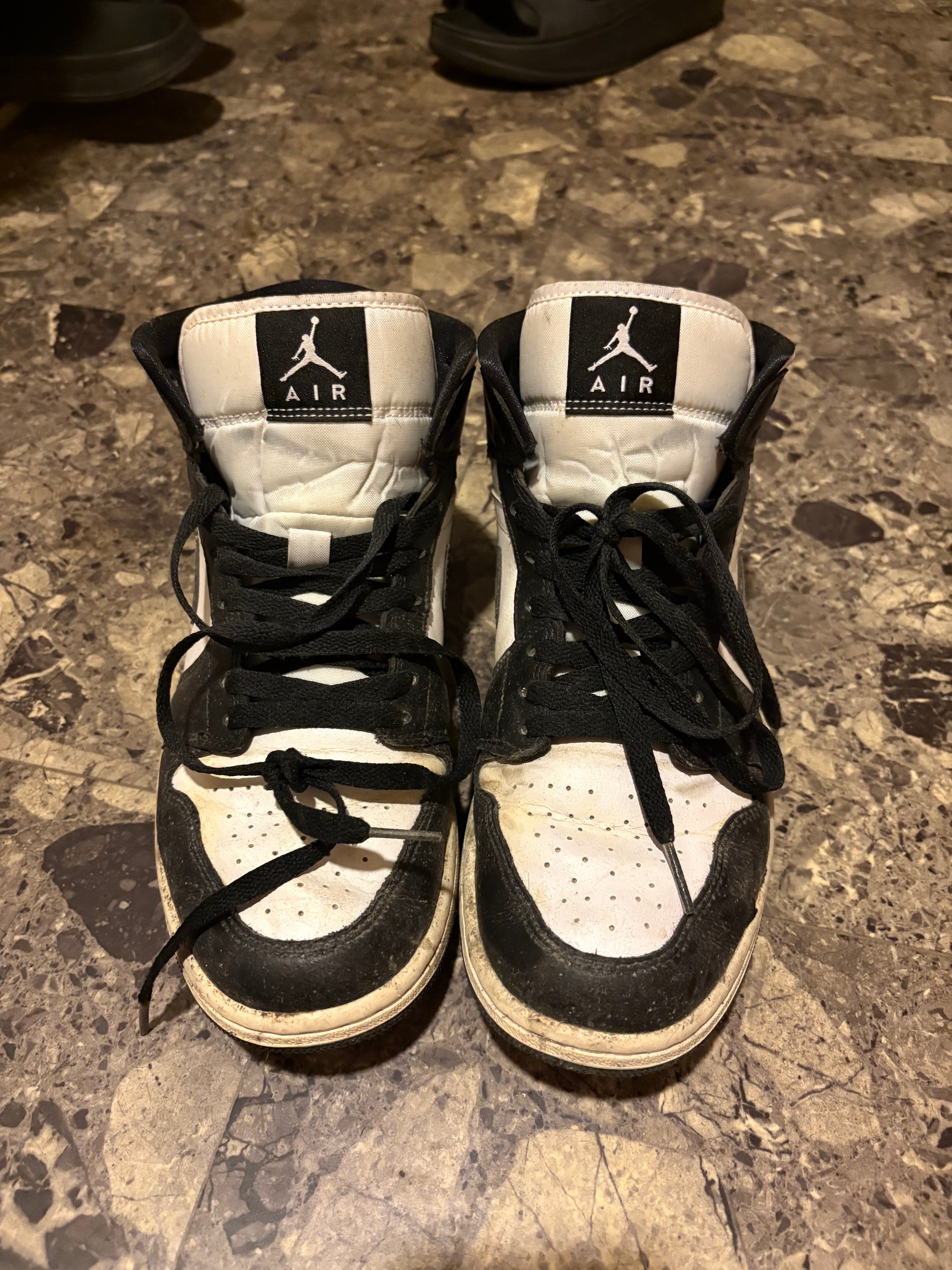 Nike Women's Air Jordan 1 Mid "Black/White"