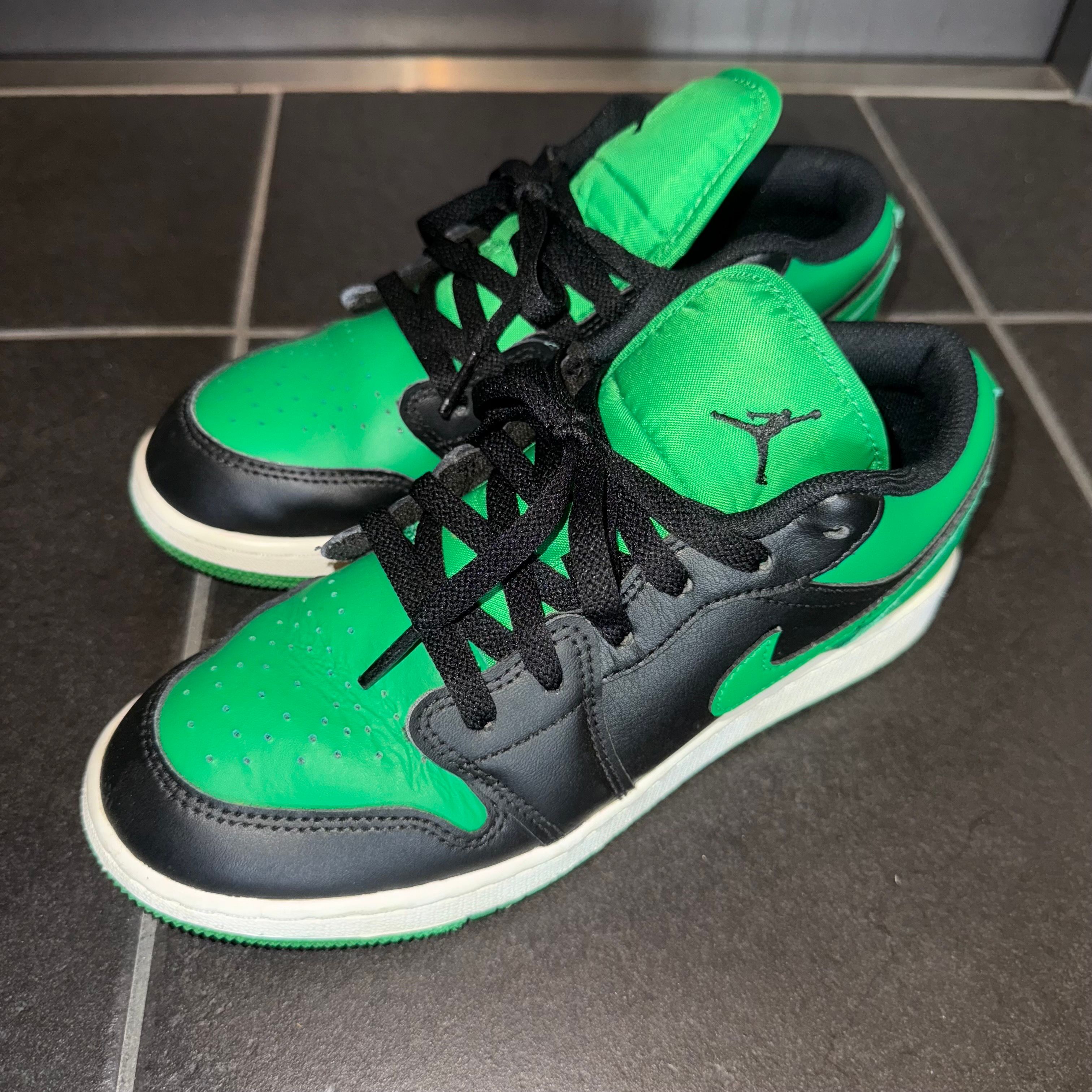 Nike GS Air Jordan 1 Low "Lucky Green"