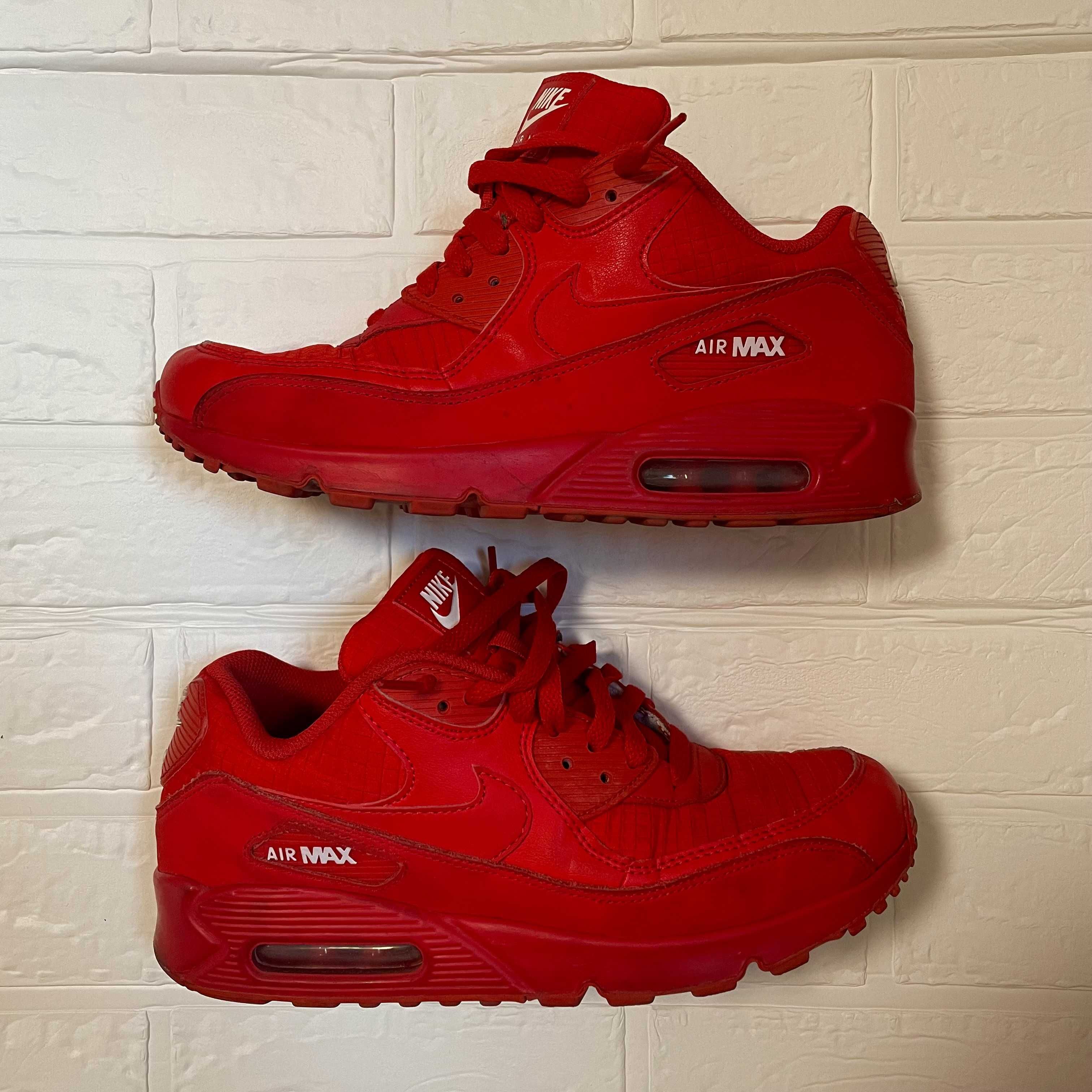 NIKE AIR MAX 90 ESSENTIAL "UNIVERSITY RED"