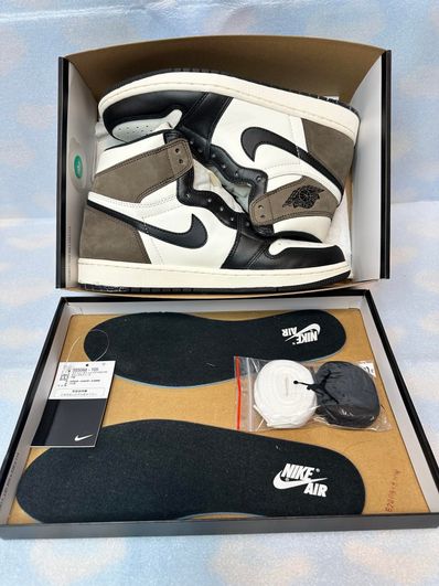 Nike Air Jordan 1 High OG "Sail/Dark Mocha/Black"